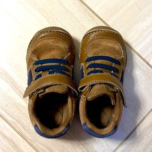 Boys Stride Rite leather shoes